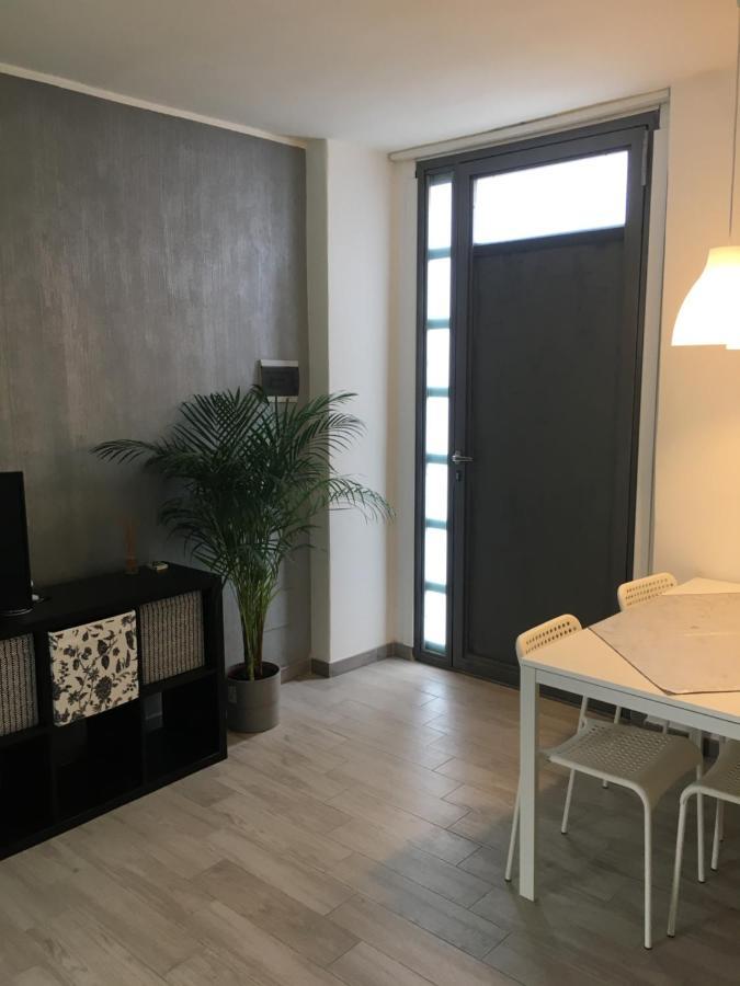 カターニア- A Casa Tua - Houseアパートメント エクステリア 写真